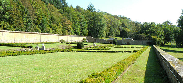chateau epiry jardin